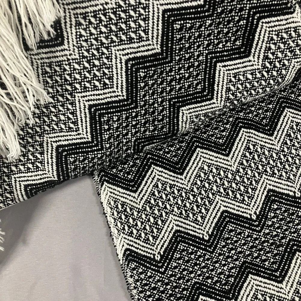 Figueroa Alpaca Woven 20.5x64 Blanket Scarf Black White Chevron Fringe Made Peru